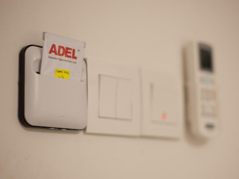 Econtel Queensbay Sungai Dua Bukit Екстериор снимка